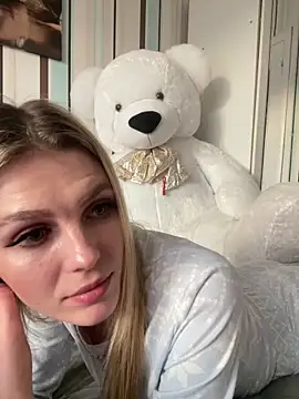 Liya my online show from 12-17-25, 01:28