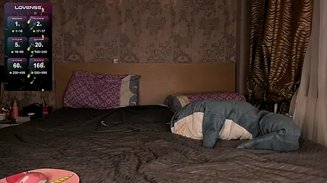 Snapshot of purebeautie13 chatting on 12-25-24, 01:41 purebeautie13 online show from 12-25-24, 01:41