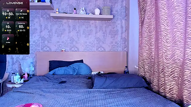 Snapshot of purebeautie13 chatting on 01-12-25, 11:07 purebeautie13 online show from 01-12-25, 11:07