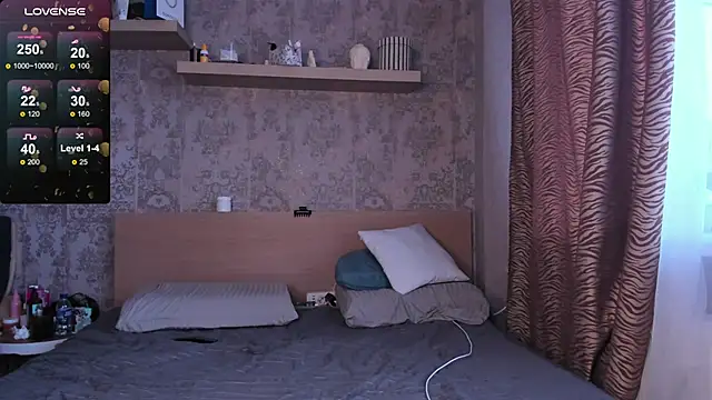 Snapshot of purebeautie13 chatting on 02-06-25, 12:05 purebeautie13 online show from 02-06-25, 12:05