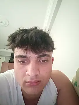 Snapshot of boy_3835 chatting on 03-16-25, 12:00 boy 3835 online show from 03-16-25, 12:00