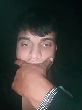 Snapshot of boy_3835 chatting on 09-21-25, 09:27 boy 3835 online show from 09-21-25, 09:27