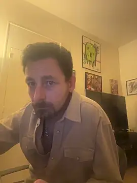 Snapshot of defbond420 chatting on 11-11-25, 09:37 defbond420 online show from 11-11-25, 09:37