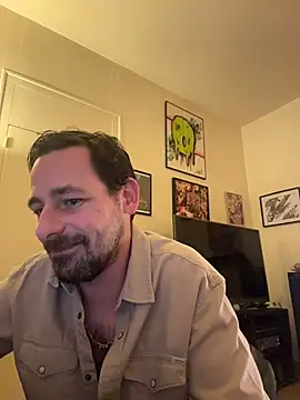 Snapshot of defbond420 chatting on 11-12-25, 09:03 defbond420 online show from 11-12-25, 09:03