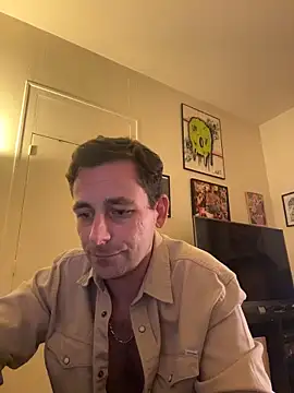 Snapshot of defbond420 chatting on 11-14-25, 09:24 defbond420 online show from 11-14-25, 09:24