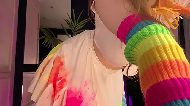 Snapshot of CassieCool chatting on 10-23-25, 12:48 CassieCool online show from 10-23-25, 12:48