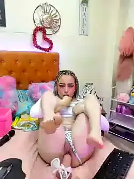 Yennastone online show from 12-08-24, 05:55