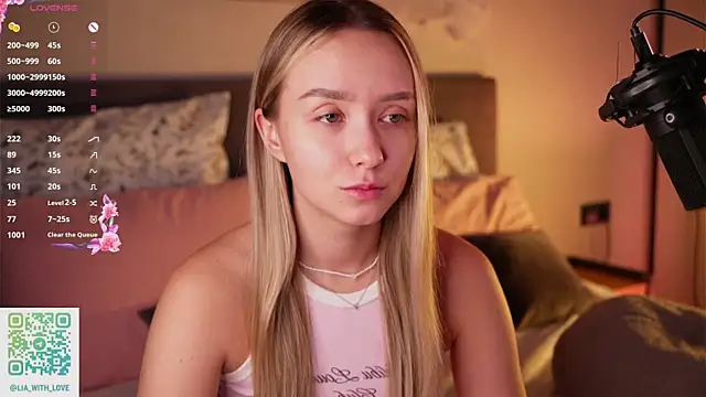 HollisBeckett online show from 11-11-25, 03:06