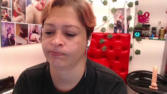 Snapshot of eva_twiss chatting on 02-28-25, 11:47 eva twiss online show from 02-28-25, 11:47