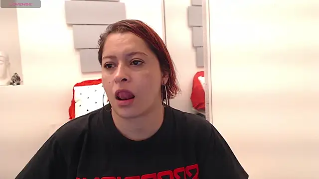 Snapshot of eva_twiss chatting on 11-08-25, 11:43 eva twiss online show from 11-08-25, 11:43