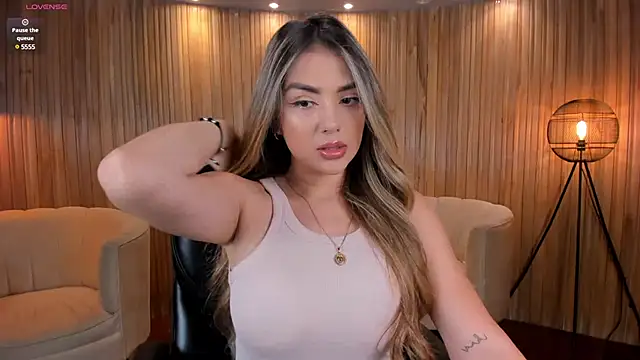 Snapshot of ChloePreston_ chatting on 01-28-25, 10:45 ChloePreston online show from 01-28-25, 10:45