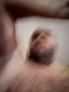 Snapshot of Exhibitionist040577 chatting on 02-17-25, 11:42 Exhibitionist040577 online show from 02-17-25, 11:42