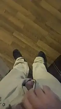 Snapshot of Exhibitionist040577 chatting on 02-19-25, 08:12 Exhibitionist040577 online show from 02-19-25, 08:12