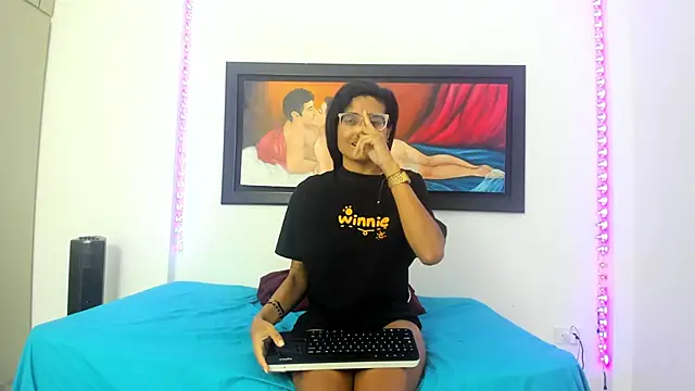 valentina lov online show from 01-27-25, 03:07