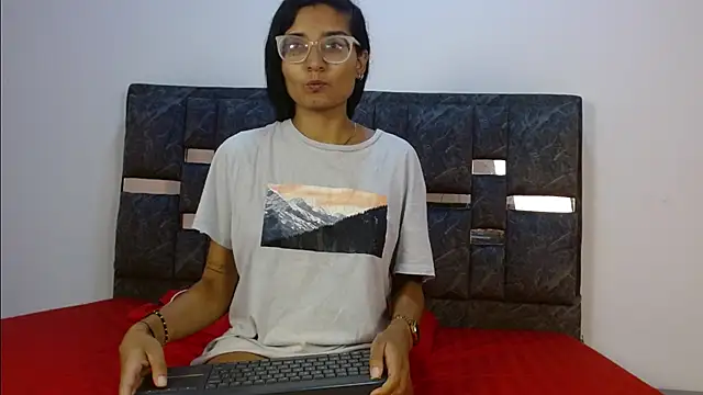 valentina lov online show from 10-01-25, 12:11