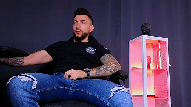 MightyAaron66 online show from 02-09-25, 03:45