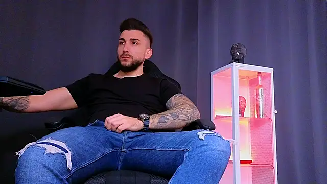 MightyAaron66 online show from 02-10-25, 02:26