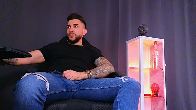 MightyAaron66 online show from 02-12-25, 12:01