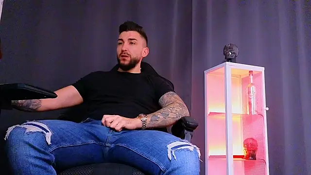 MightyAaron66 online show from 02-13-25, 05:58