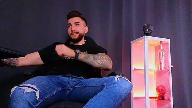 MightyAaron66 online show from 02-14-25, 05:51