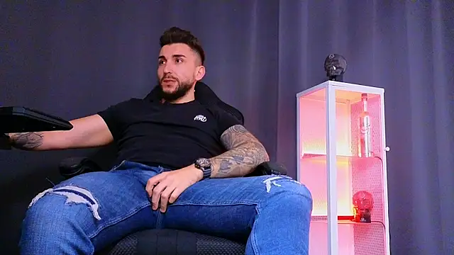 MightyAaron66 online show from 02-14-25, 03:15