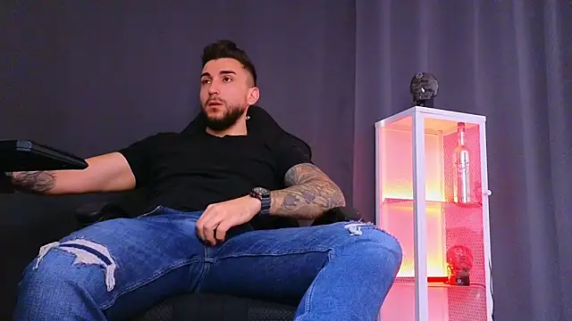 MightyAaron66 online show from 02-18-25, 08:59