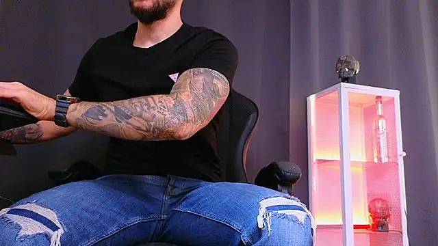 MightyAaron66 online show from 02-24-25, 07:55