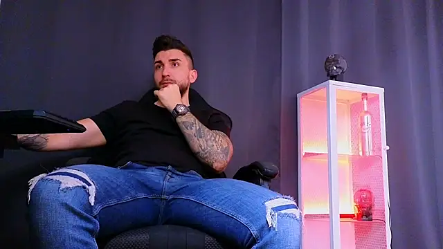 MightyAaron66 online show from 03-01-25, 05:42