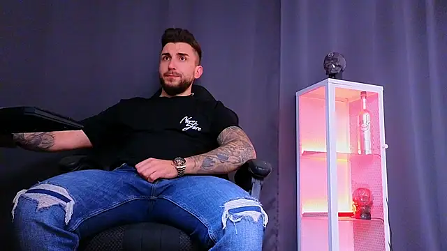 MightyAaron66 online show from 03-02-25, 05:25