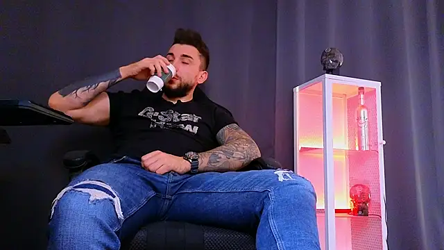 MightyAaron66 online show from 03-11-25, 07:48