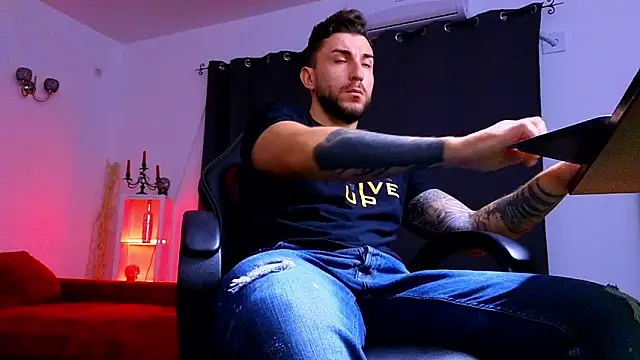 MightyAaron66 online show from 09-13-25, 01:27