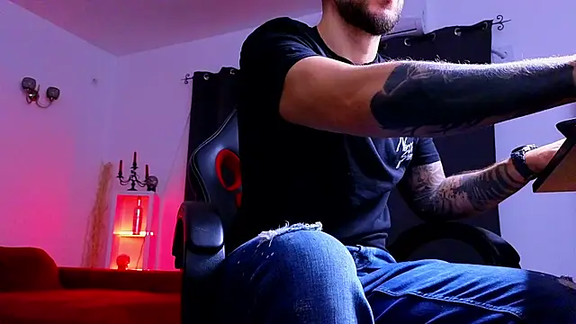 MightyAaron66 online show from 09-30-25, 02:27