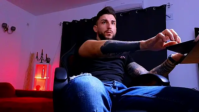 MightyAaron66 online show from 10-03-25, 02:41