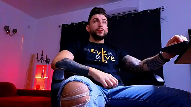 MightyAaron66 online show from 10-05-25, 04:22