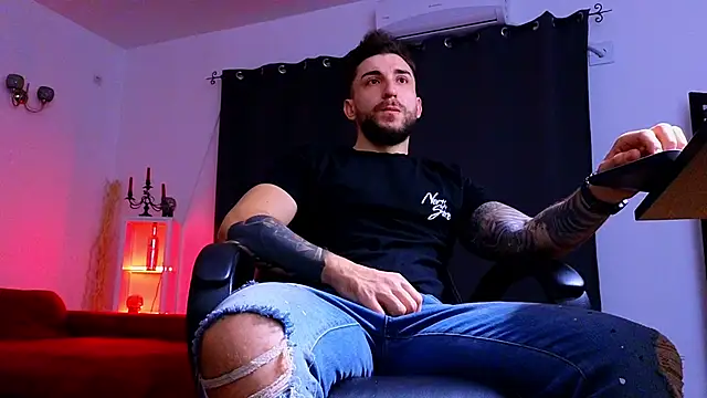 MightyAaron66 online show from 11-27-25, 04:47