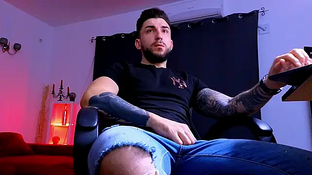 MightyAaron66 online show from 02-02-26, 03:38