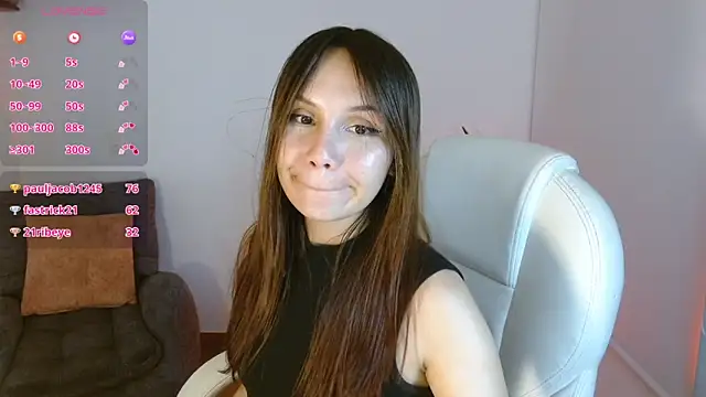 Snapshot of missdaphnee_ chatting on 10-22-25, 11:59 missdaphnee online show from 10-22-25, 11:59