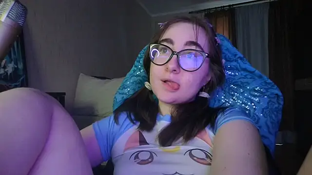 Snapshot of el_sweety chatting on 03-18-25, 03:31 el sweety online show from 03-18-25, 03:31