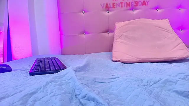 kata hazel online show from 02-24-25, 07:09