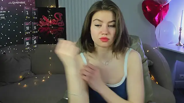 Selena grey  online show from 03-11-25, 06:53