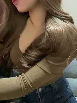 Snapshot of Jan_jang20 chatting on 01-18-25, 02:33 Jan jang20 online show from 01-18-25, 02:33