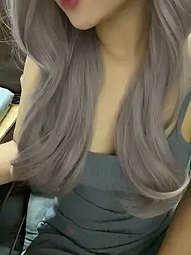 Snapshot of Jan_jang20 chatting on 02-02-25, 02:13 Jan jang20 online show from 02-02-25, 02:13