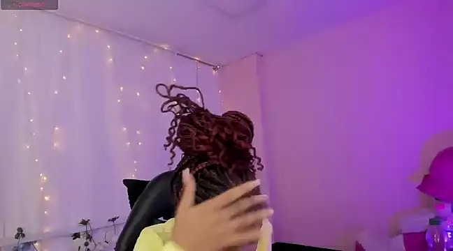 Abigail Wilson  online show from 01-24-25, 08:00