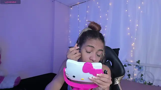 Abigail Wilson  online show from 02-02-25, 12:57