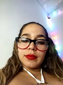 LaurenWelly  online show from 01-25-25, 02:15