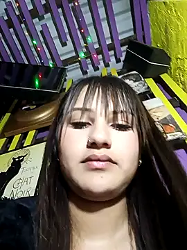 Snapshot of Nicky-7 chatting on 12-18-24, 12:10 Nicky-7 online show from 12-18-24, 12:10