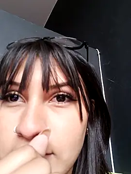 Snapshot of Nicky-7 chatting on 03-06-25, 09:42 Nicky-7 online show from 03-06-25, 09:42