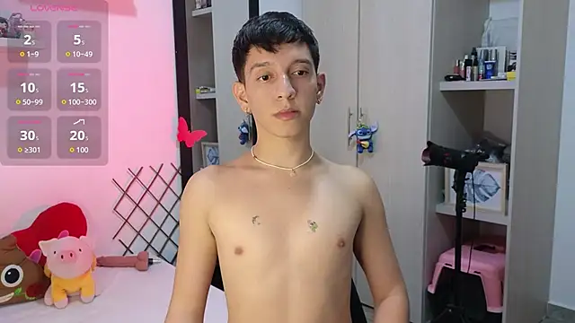 milky  boy  online show from 11-24-25, 05:07