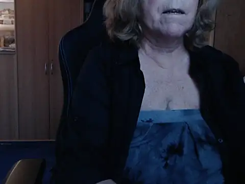 Snapshot of _sunshine__ chatting on 12-11-24, 07:42 sunshine online show from 12-11-24, 07:42