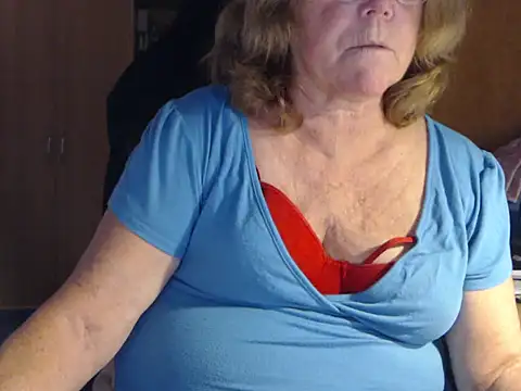 Snapshot of _sunshine__ chatting on 12-18-24, 07:36 sunshine online show from 12-18-24, 07:36